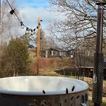 Idyll At Dejret Klit Hot Tub *